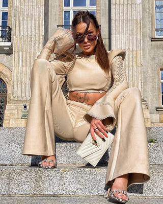 Beige Set with Extended Legs – Ivy