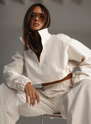 ONYX SET sweatshirt and wide ecru trousers